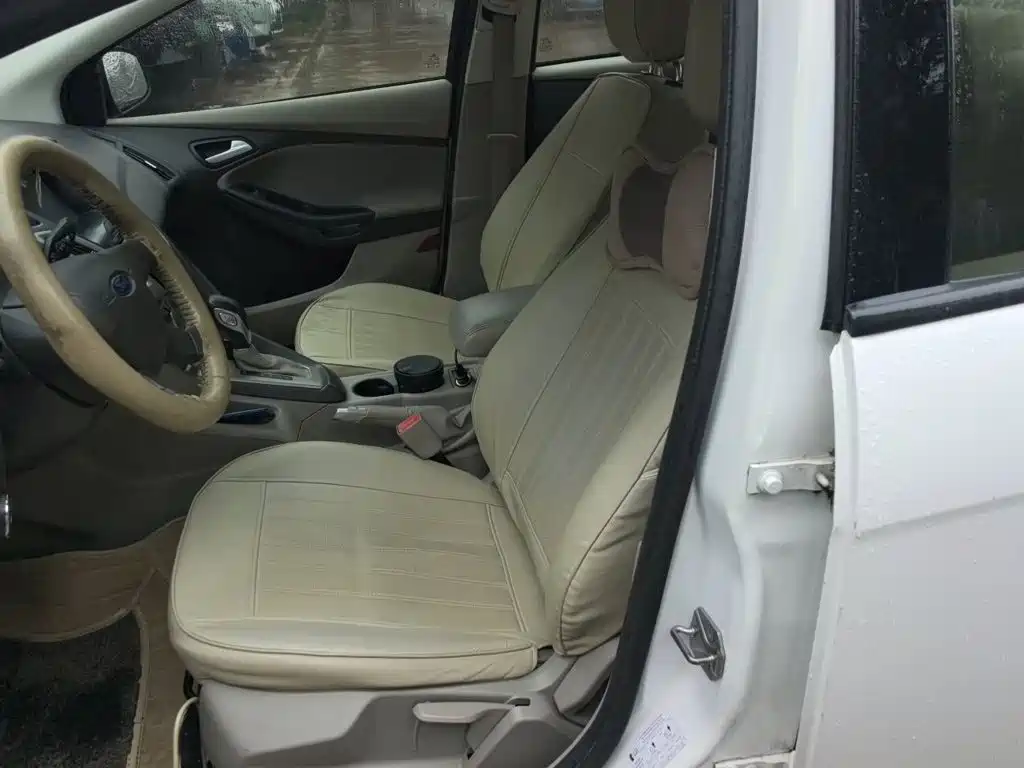 Ford Focus — миниатюра 11