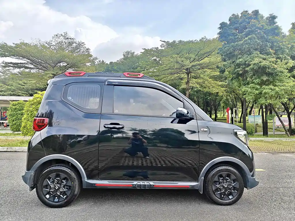 Wuling MINIEV — миниатюра 8