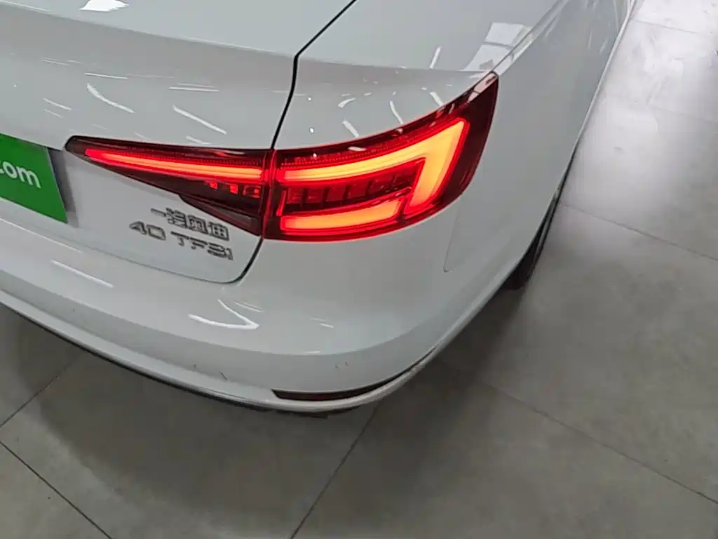 Audi A4L — миниатюра 8
