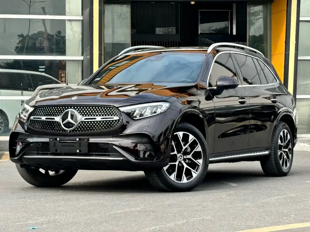 MERCEDES-BENZ GLC