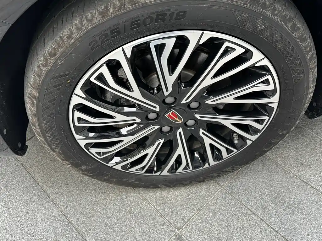 Hongqi Hongqi H5 — миниатюра 5