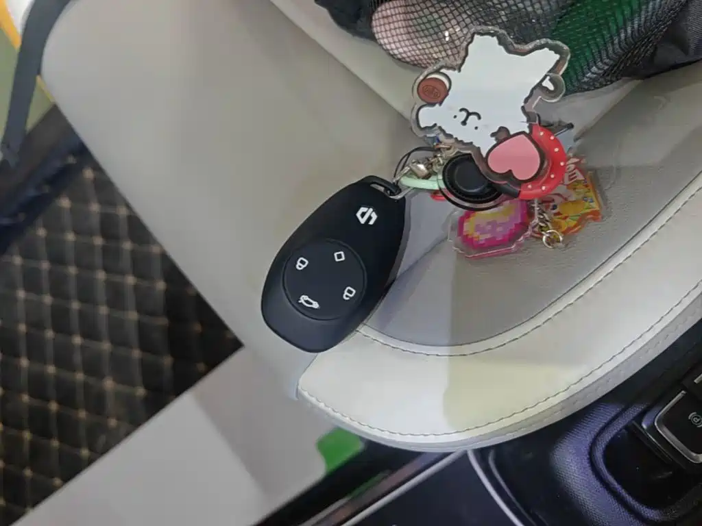 Leapmotor Leapmotor T03 — миниатюра 9