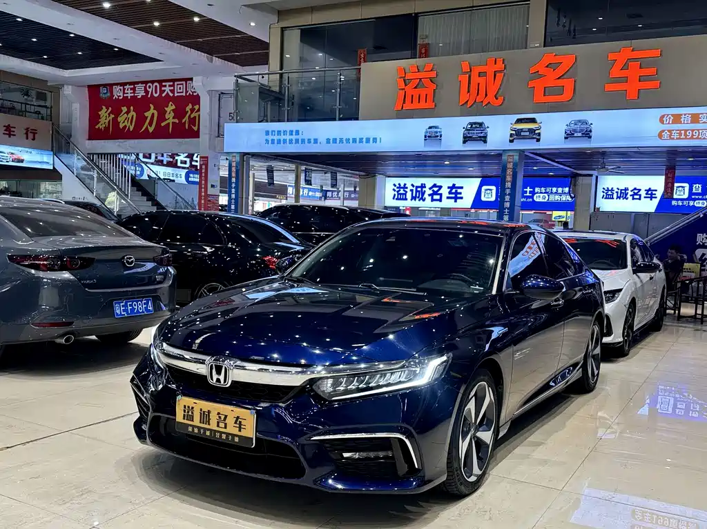 Honda Inspire 2019 Sharp Hybrid 2.0L Pure Fashion Edition China VI