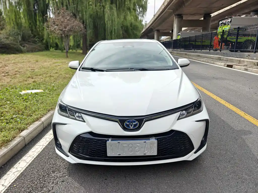 Toyota Corolla — миниатюра 4