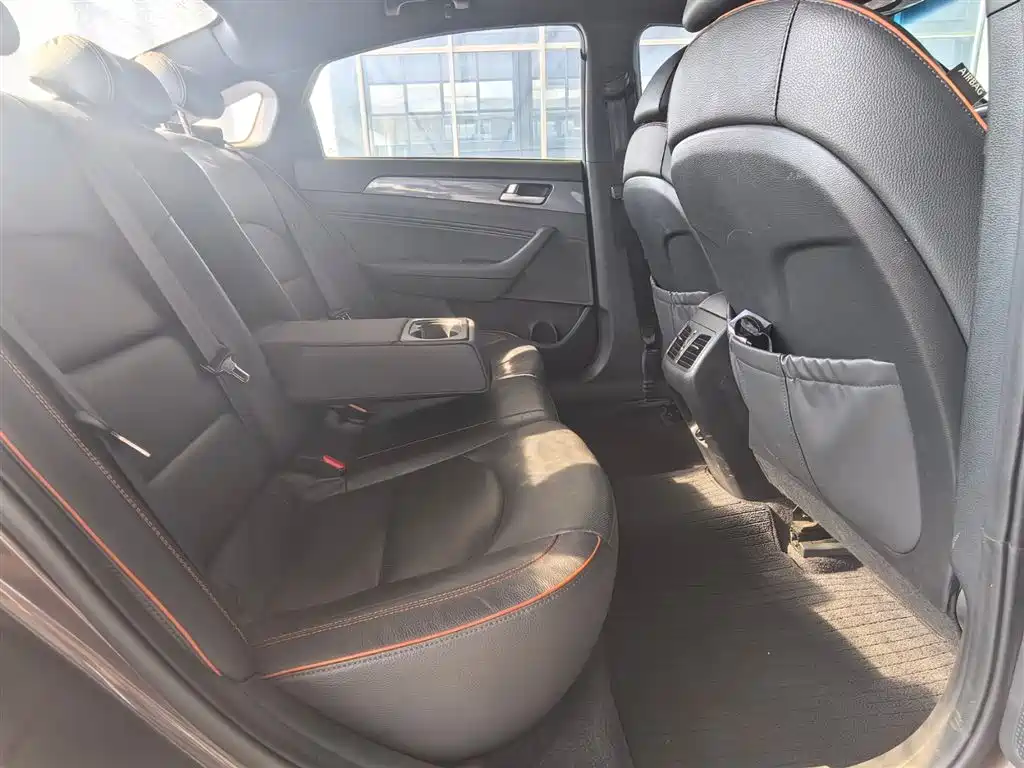 Hyundai Sonata — миниатюра 14