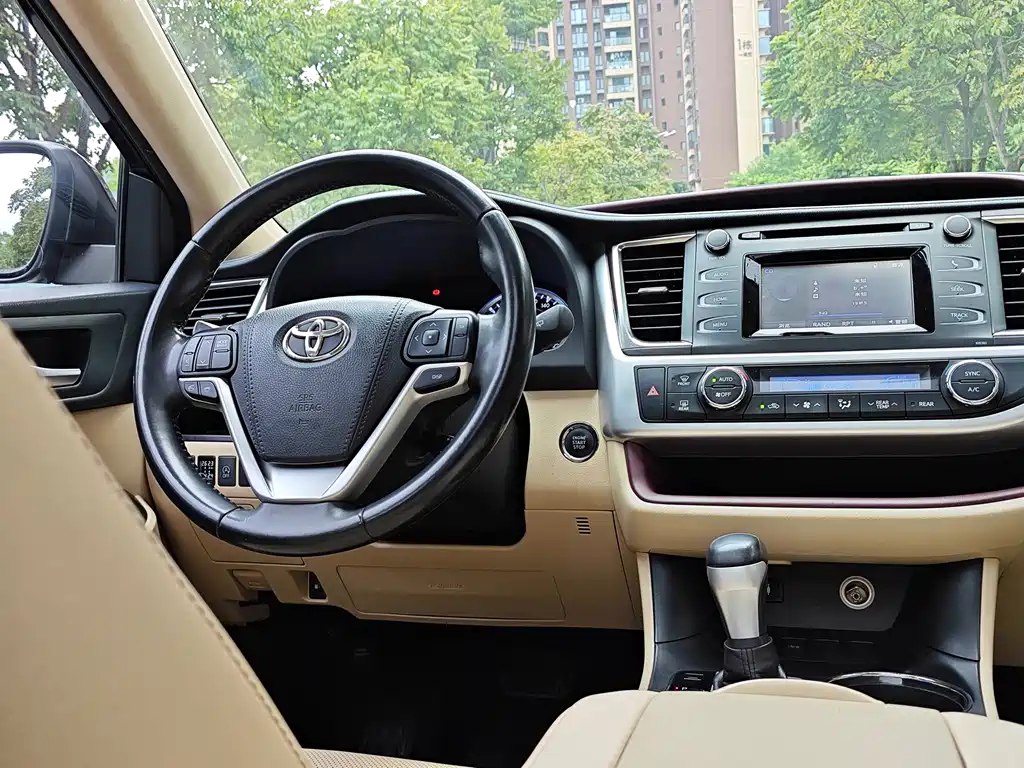 Toyota Highlander — миниатюра 13
