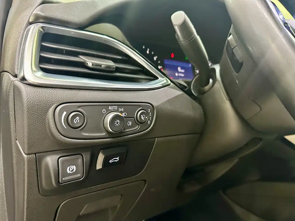 Buick Enclave — миниатюра 18