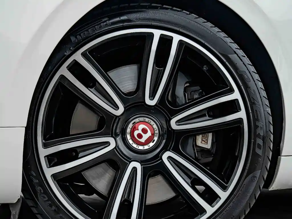 Bentley Flying Spur — миниатюра 6