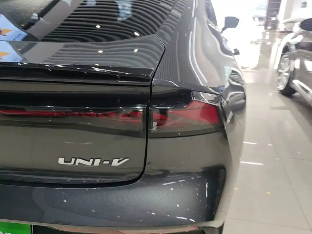 Changan UNI-V — миниатюра 24