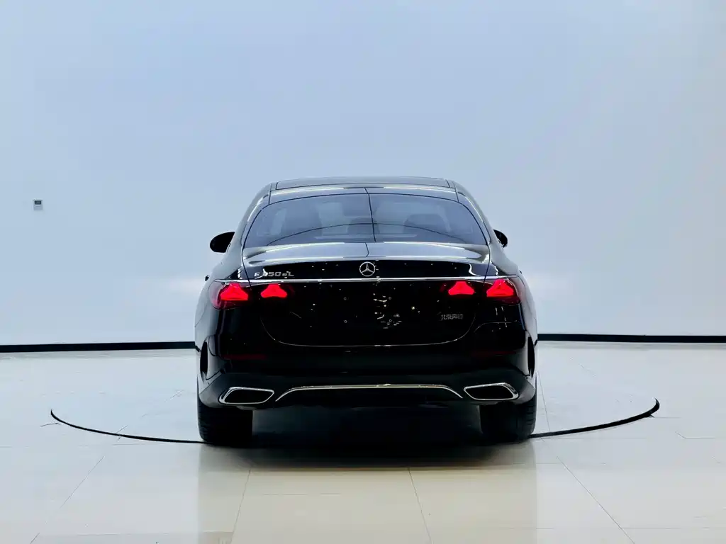 Mercedes-Benz E-Class New Energy — миниатюра 11