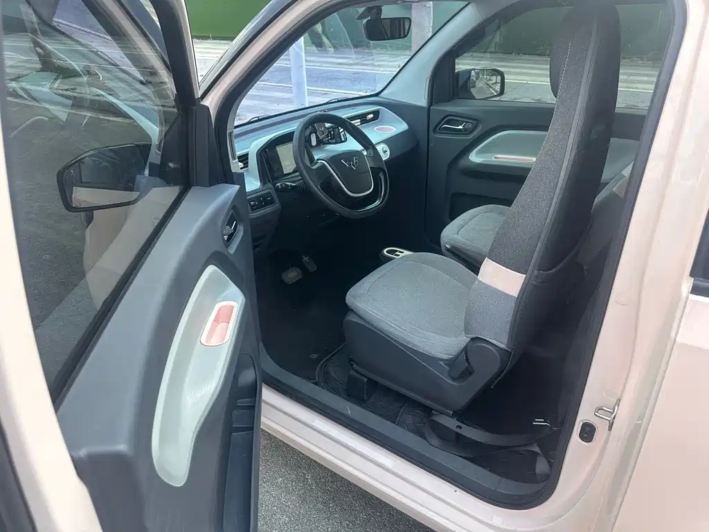 Wuling MINIEV — миниатюра 7