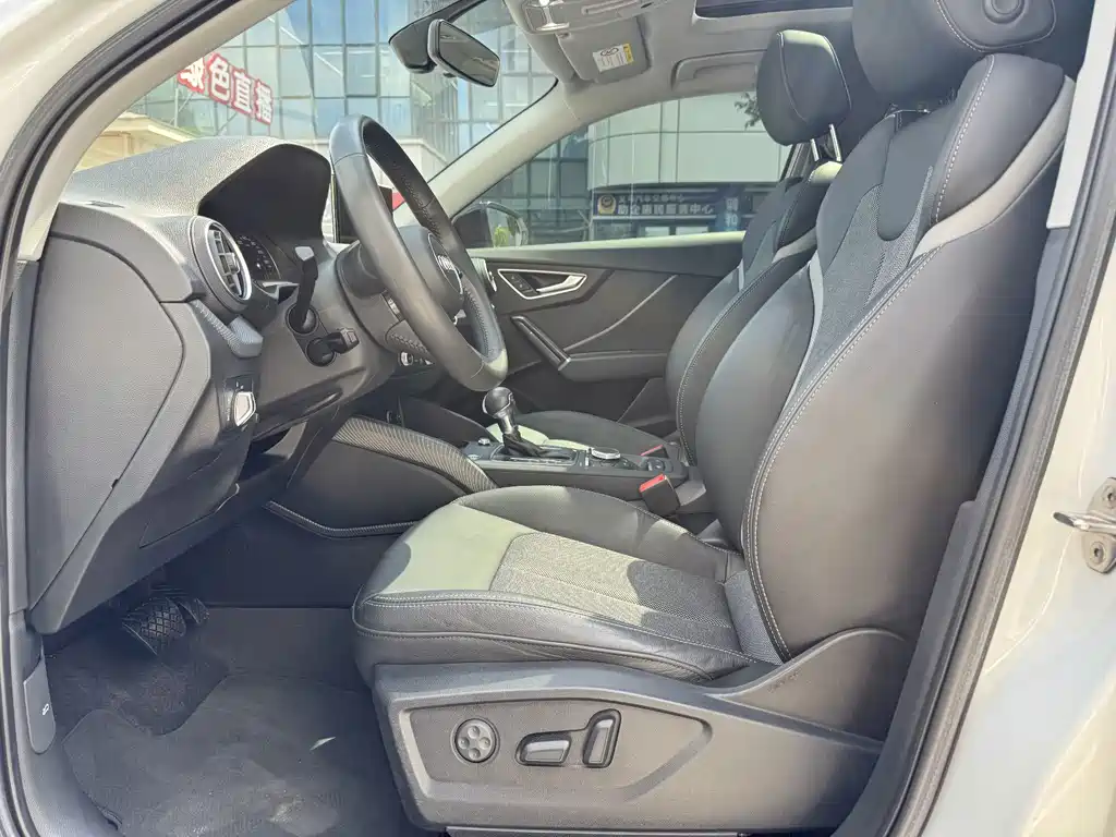Audi Q2L — миниатюра 4