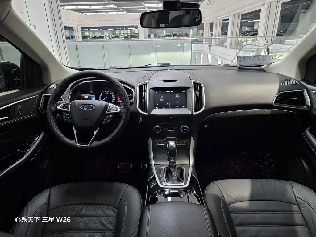 Ford Edge — миниатюра 8