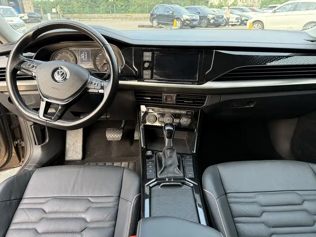Volkswagen Passat — миниатюра 6