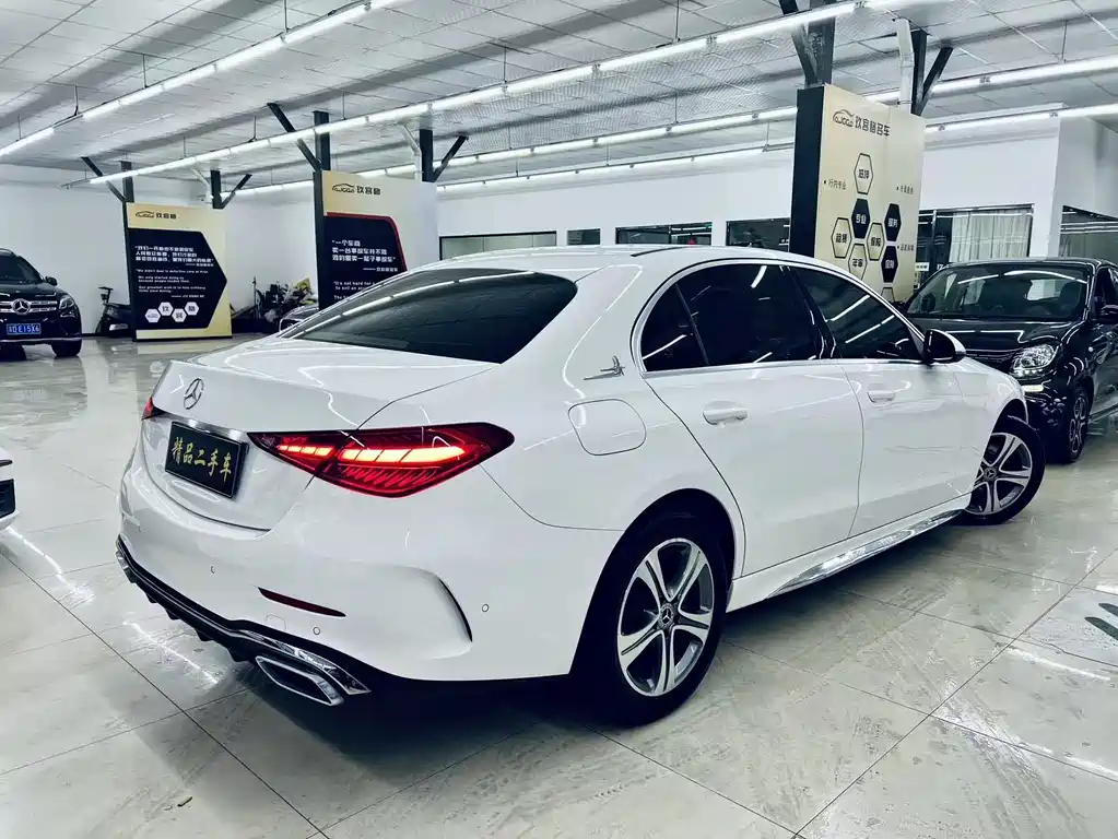 MERCEDES-BENZ C CLASS