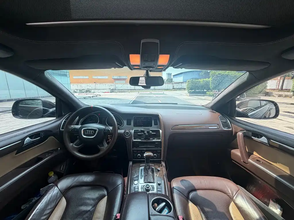 Audi Q7 — миниатюра 11