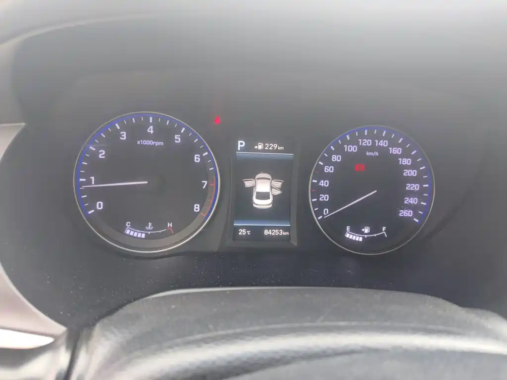 Hyundai Mistra — миниатюра 12