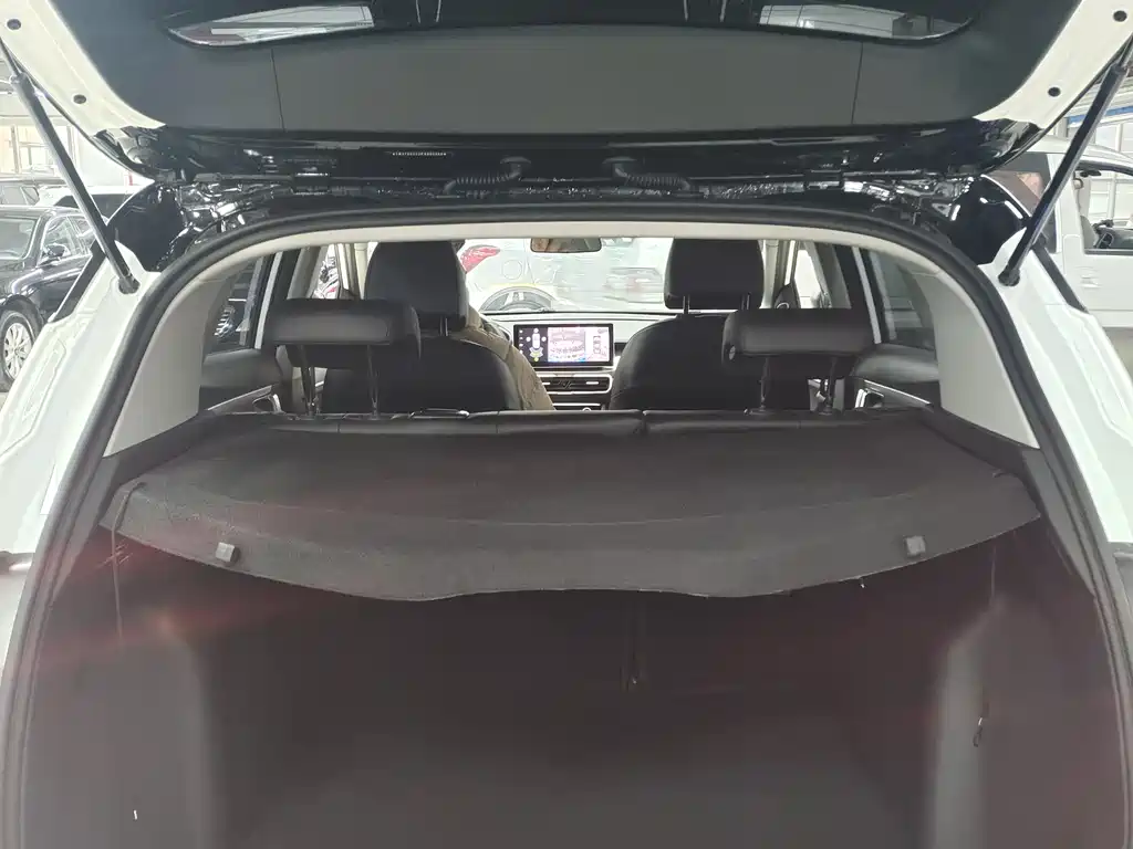 GEELY AUTOMOBILE BINYUE