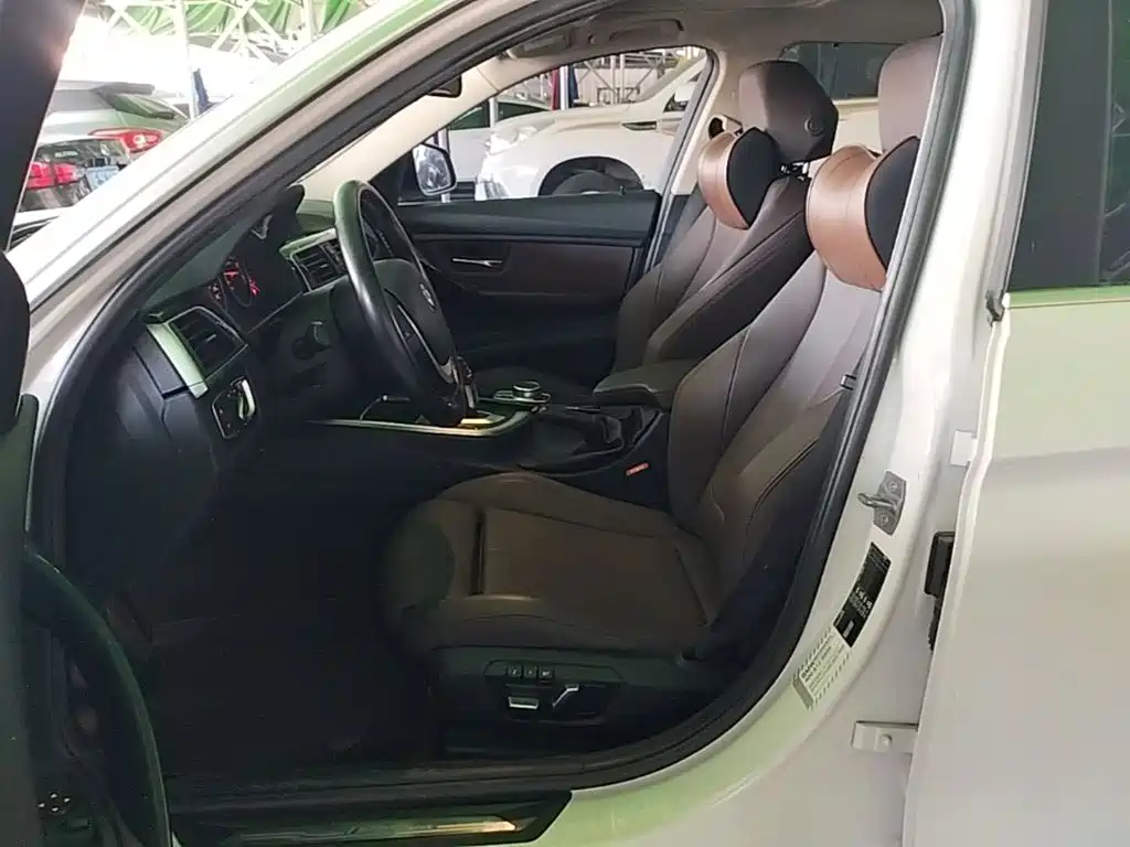 BMW 3 Series — миниатюра 15