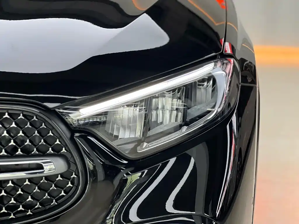 Mercedes-Benz GLC — миниатюра 16