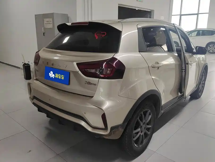 Geely Vision X3 — миниатюра 3