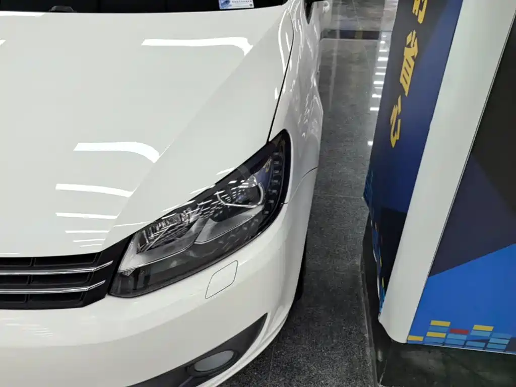 Volkswagen Touran — миниатюра 24
