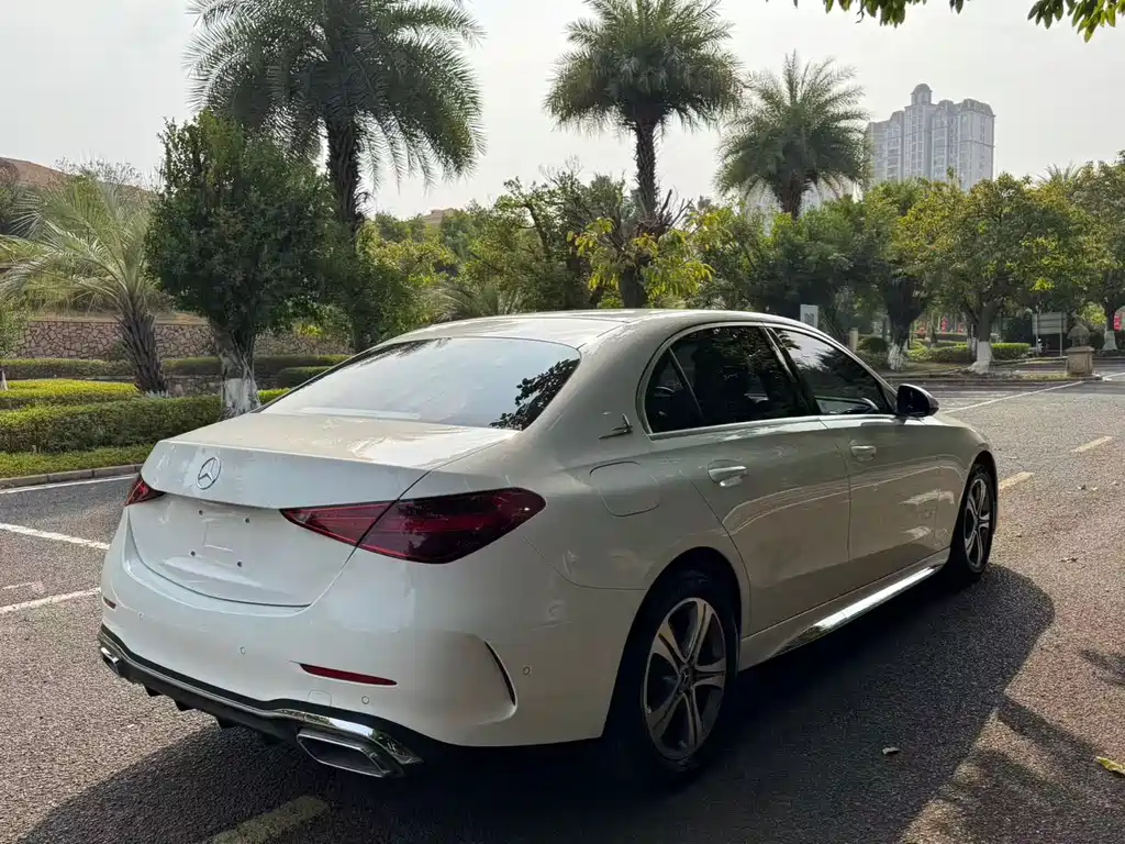 MERCEDES-BENZ C CLASS