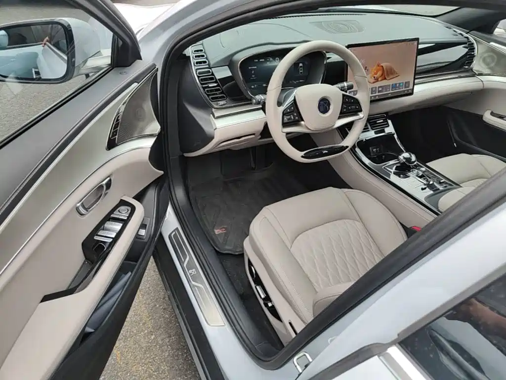 BYD Han — миниатюра 16