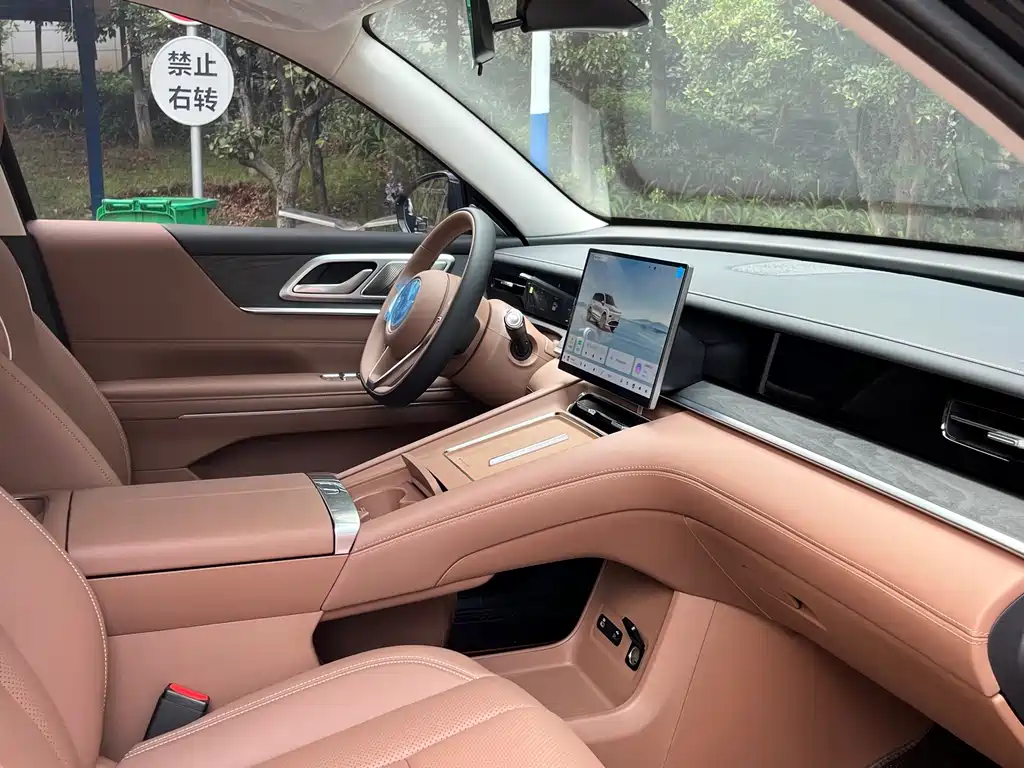 Wuling Xingguang L — миниатюра 14
