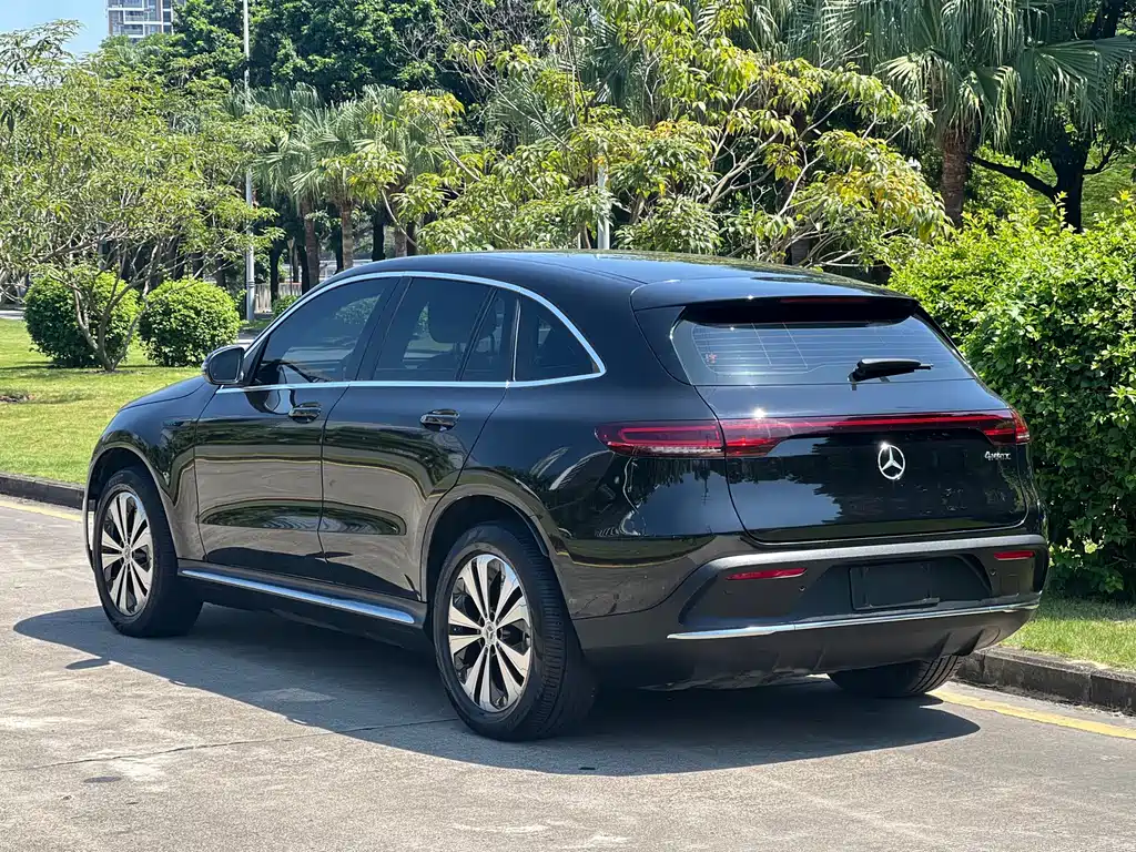 Mercedes-Benz EQC — миниатюра 3