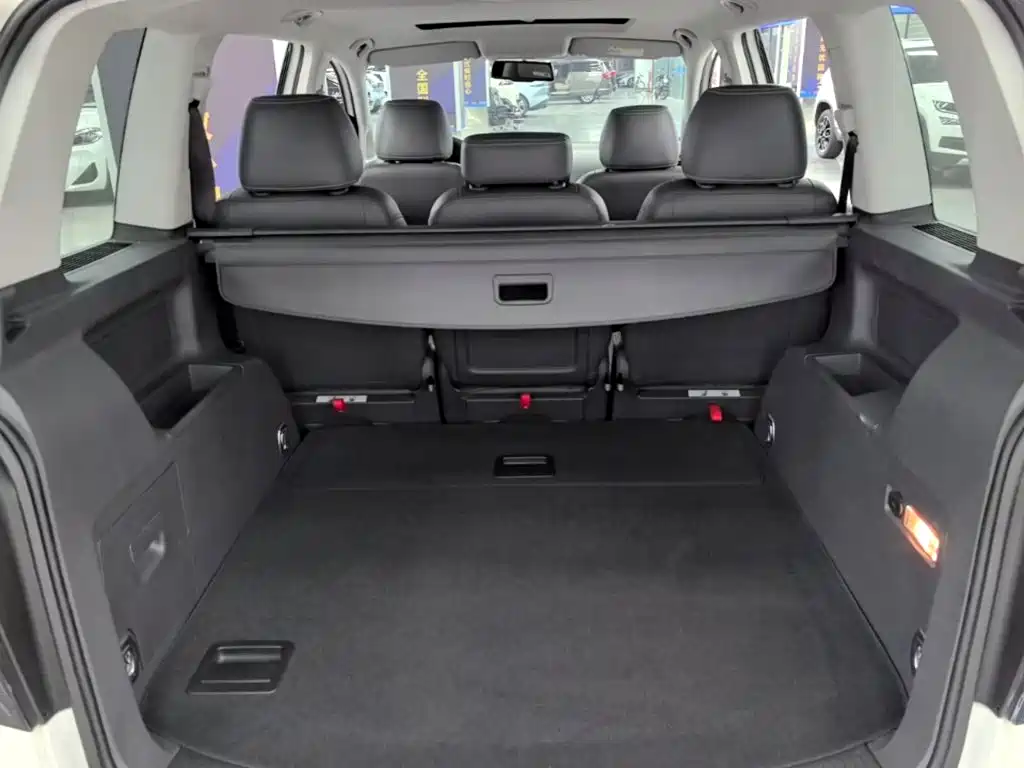 Volkswagen Touran — миниатюра 19