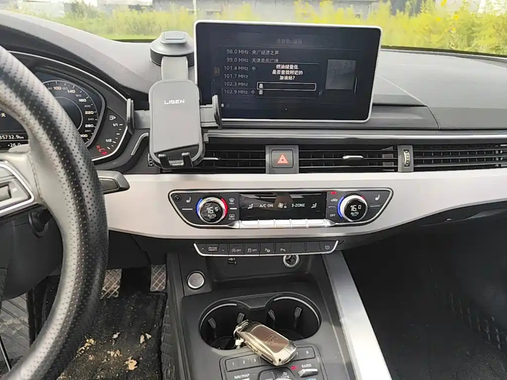 Audi A4L — миниатюра 18