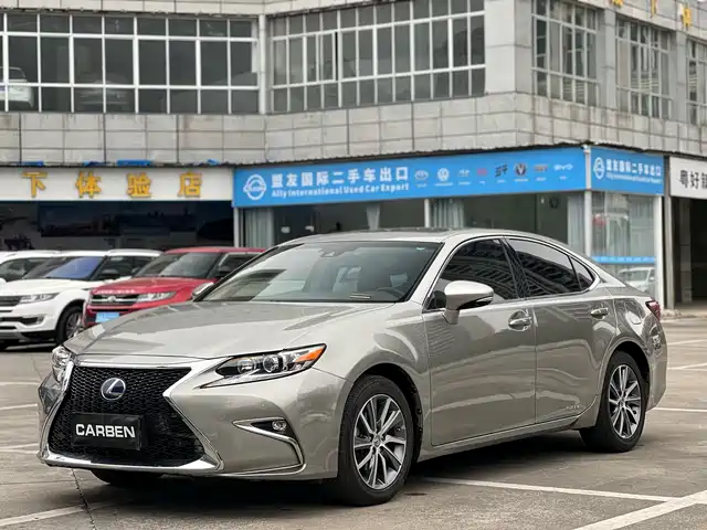 LEXUS ES 2017