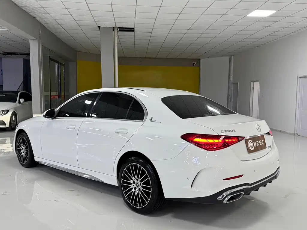 Mercedes-Benz C-Class — миниатюра 7
