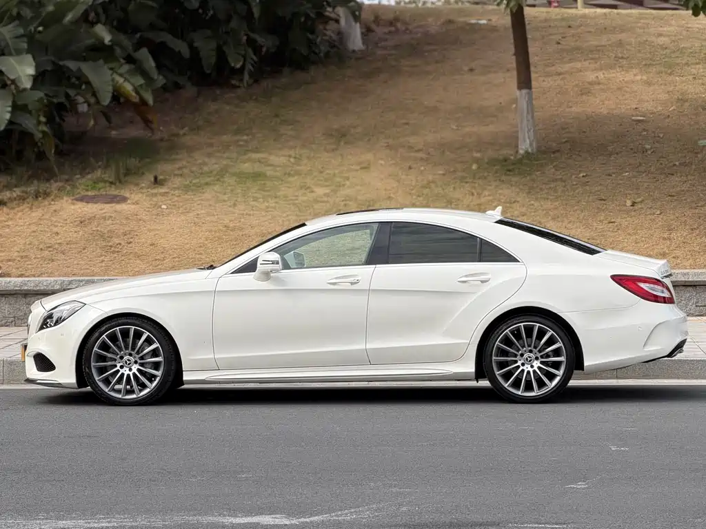 MERCEDES-BENZ CLS