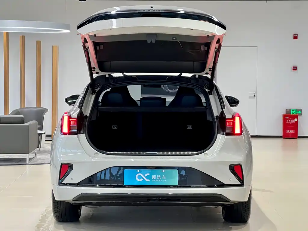 ZEEKR EXTREME KRYPTON 001