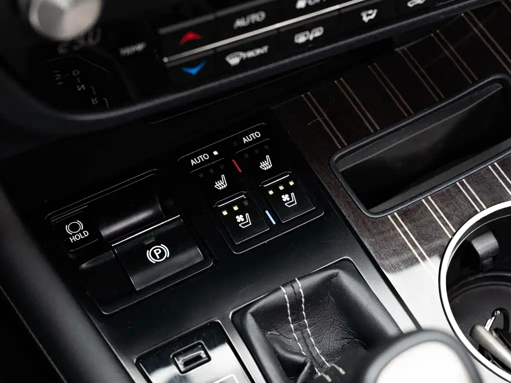 Lexus RX — миниатюра 20