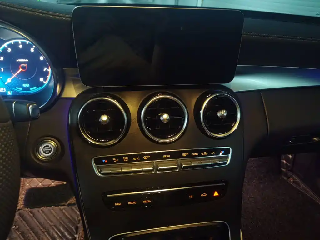 Mercedes-Benz C-Class — миниатюра 14