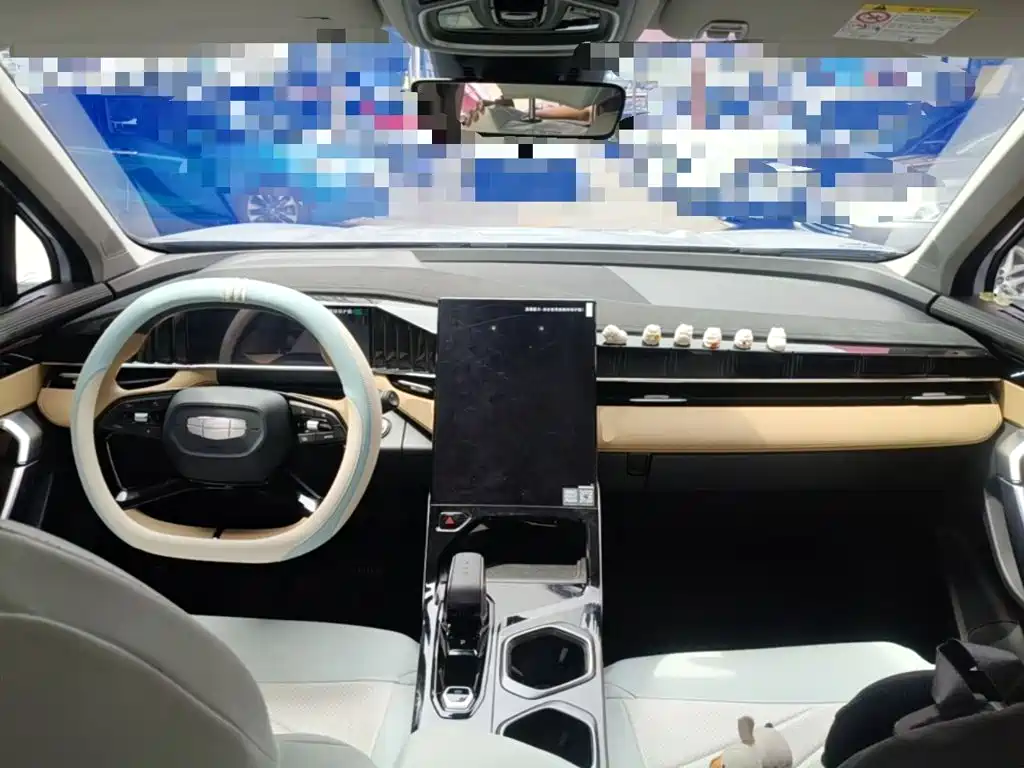 Geely Boyue L — миниатюра 10