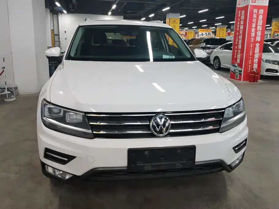 Volkswagen Tiguan L — миниатюра 2