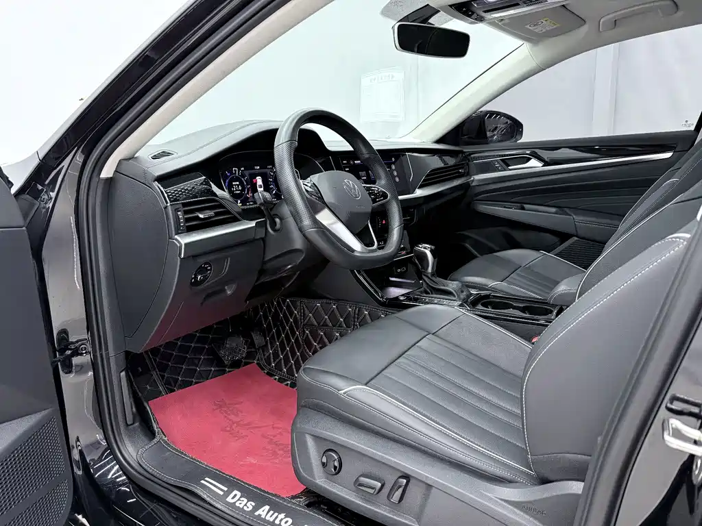 Volkswagen Passat PHEV — миниатюра 4