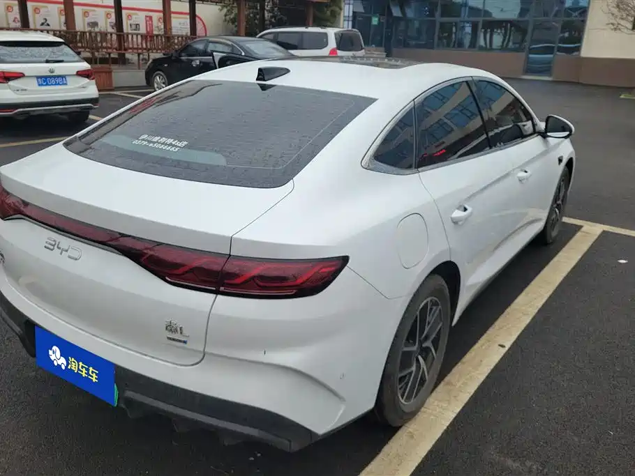 BYD QIN L