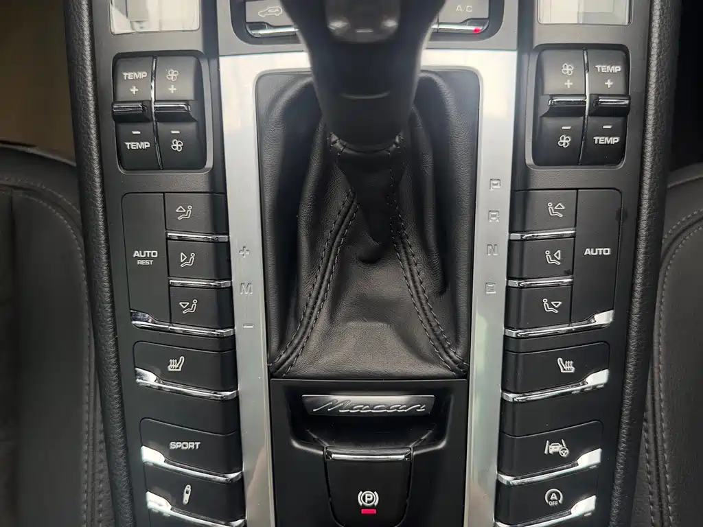 Porsche Macan — миниатюра 18