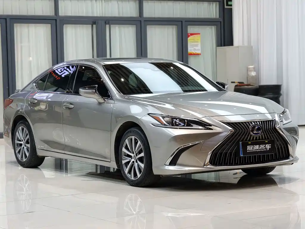 Lexus ES — миниатюра 3