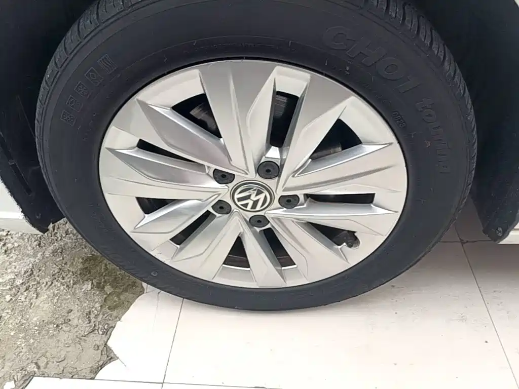 Volkswagen Lavida — миниатюра 23