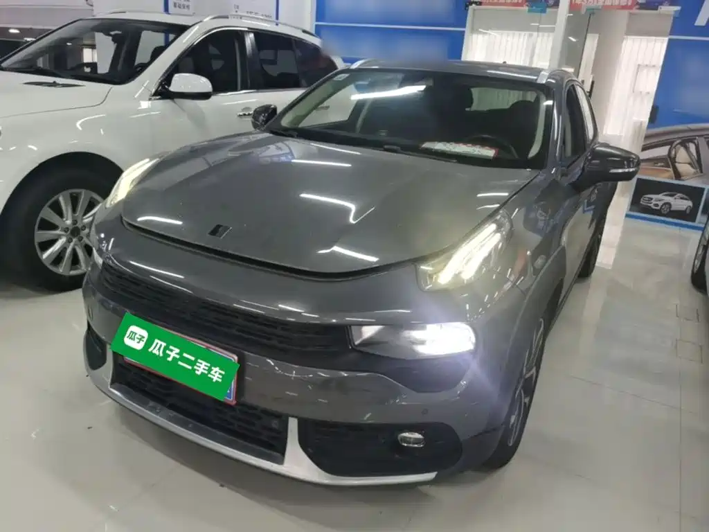 Lynk & Co 02