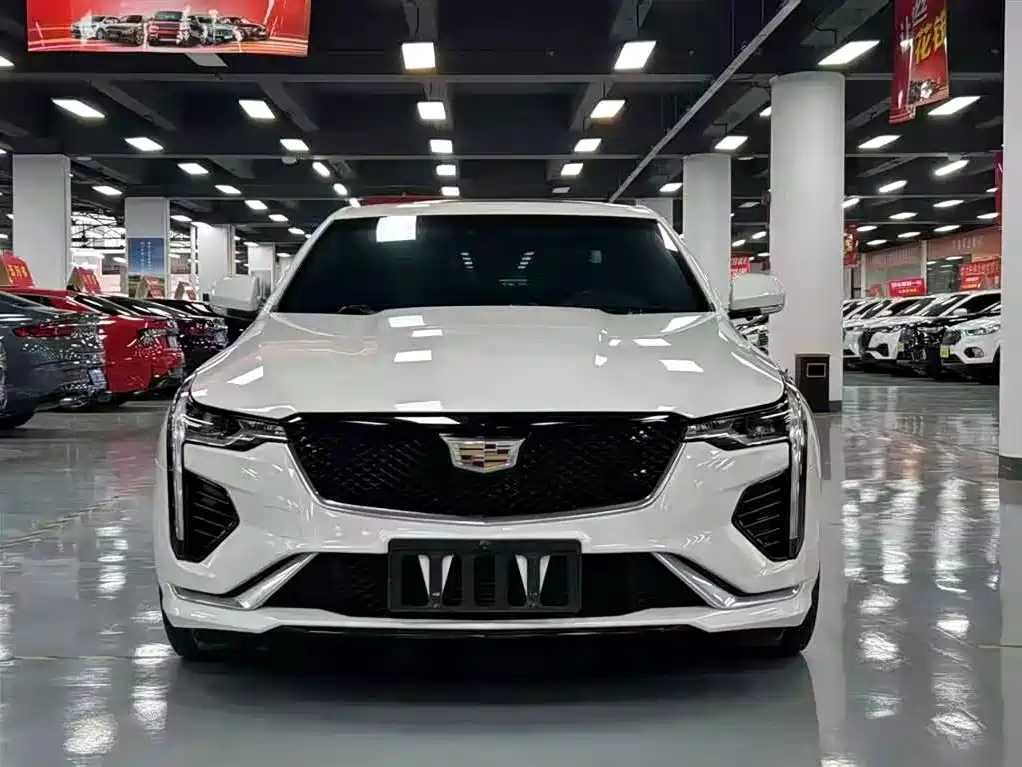 Cadillac CT4 — миниатюра 2