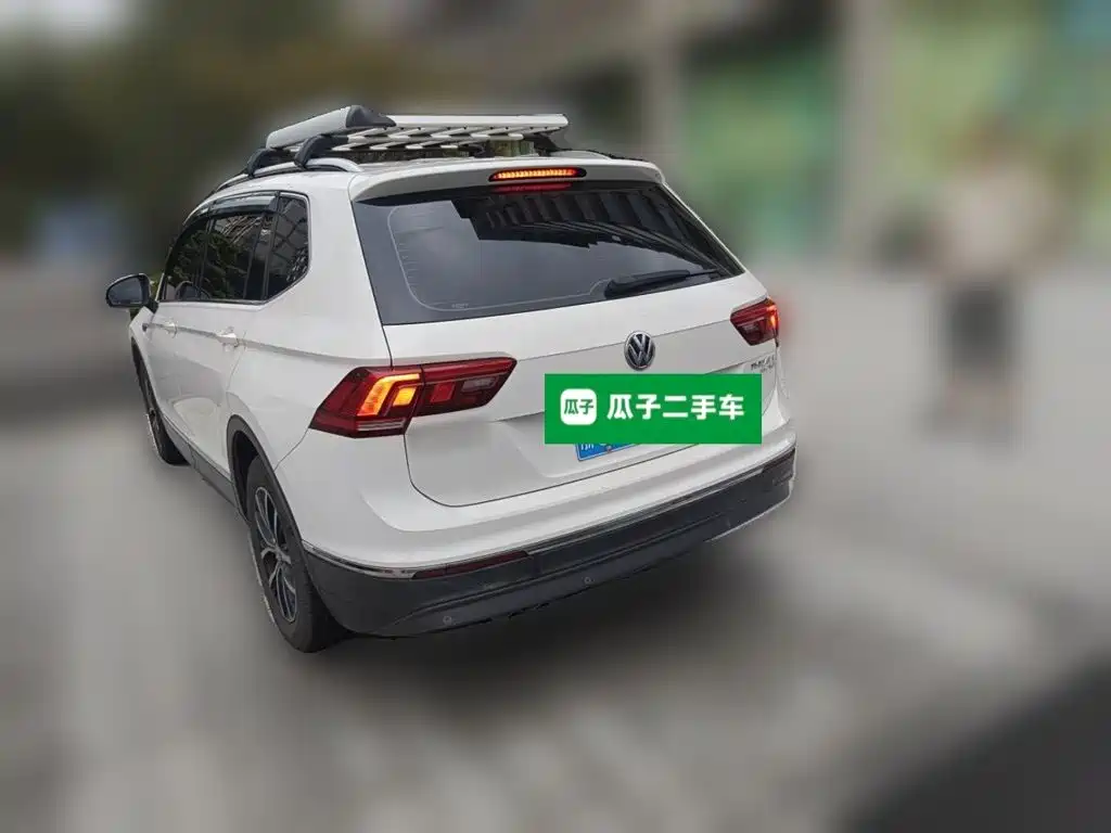 Volkswagen Tiguan L — миниатюра 6