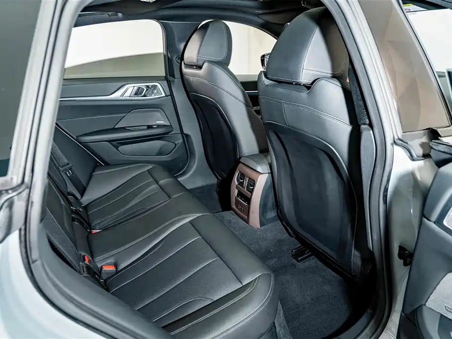 BMW 4 Series — миниатюра 22