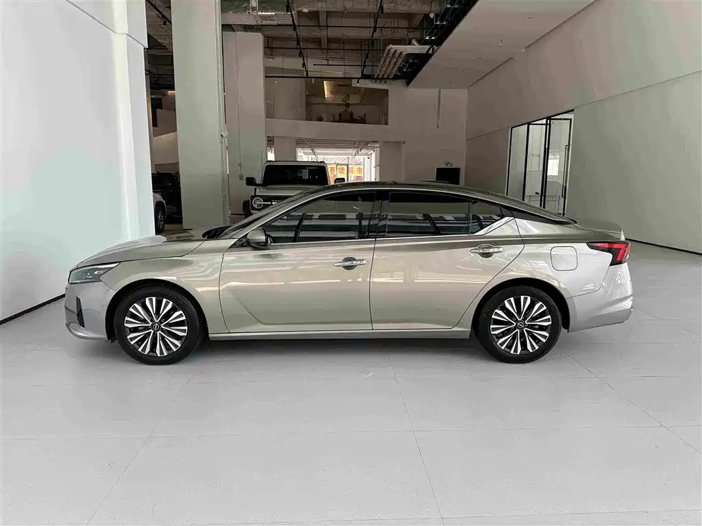 Nissan Teana — миниатюра 7